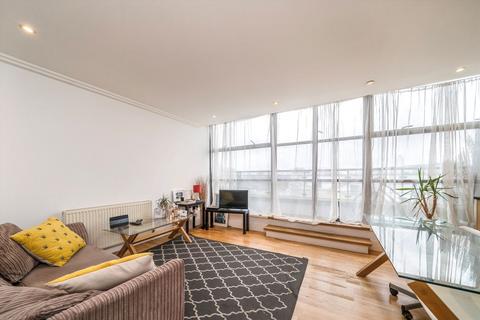undefined, Point Wharf Lane, Brentford TW8