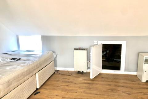 undefined, Park Avenue, Palmers Green
