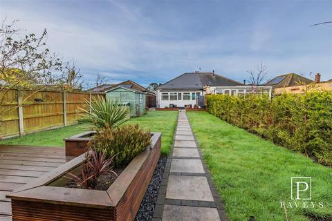 undefined, Chestnut Avenue, Kirby Cross