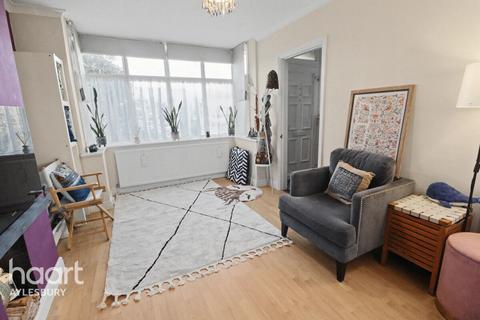 3 bedroom terraced house for sale, Haydon Road, Aylesbury
