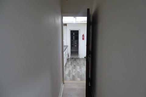 undefined, Waltham Road, Southall