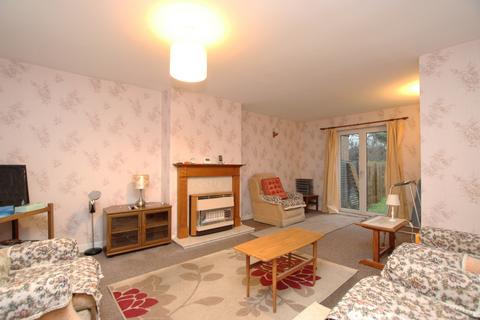 3 bedroom semi-detached house for sale, Oakway, Wellingborough, Northamptonshire, NN8