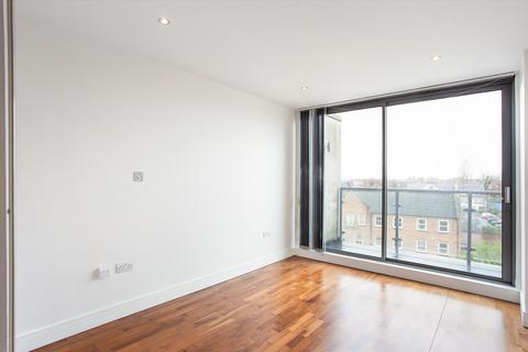 2 bedroom flat to rent, Balham Hill, London, SW12