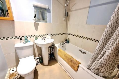 2 bedroom semi-detached house to rent, Crooked Creek Road, Woodbridge, IP12