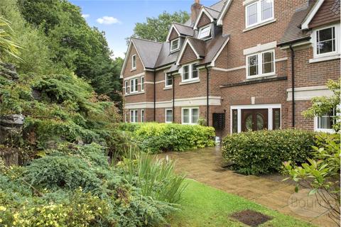 3 bedroom apartment to rent, Portsmouth Road, Esher, Surrey, KT10