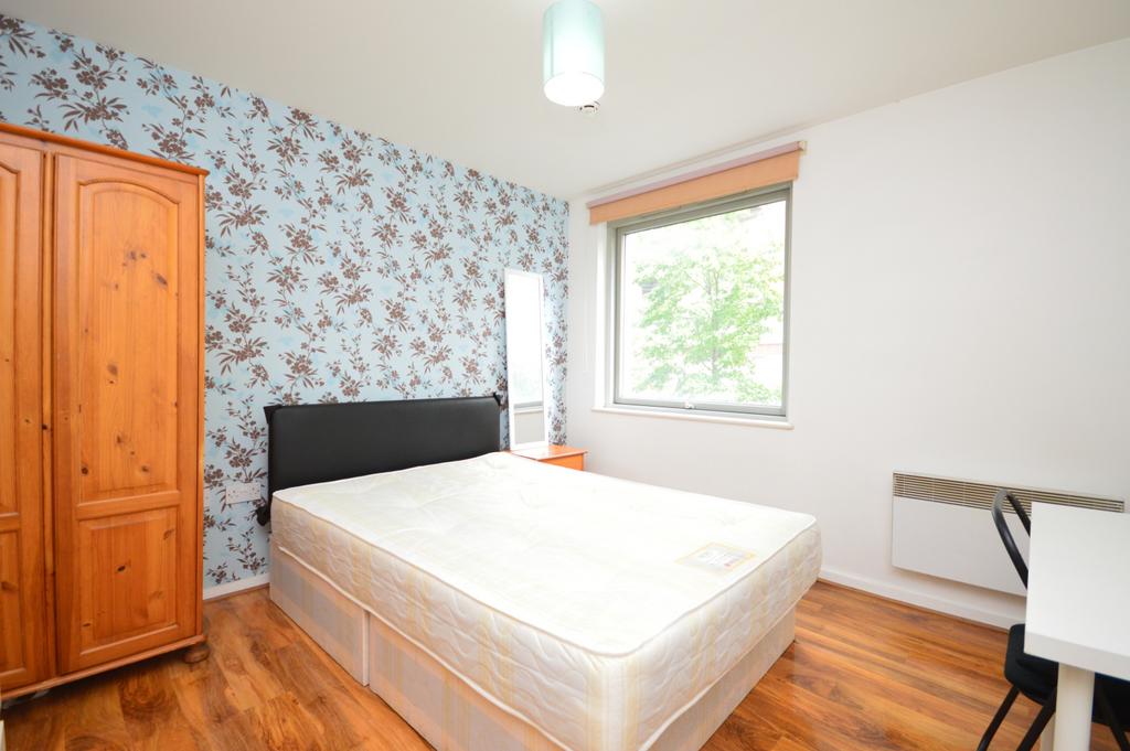 Double Room to Rent in Shared Flat
