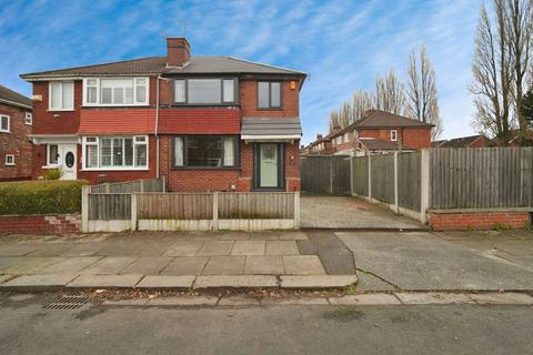 3 bedroom semi-detached house for sale, Clandon Avenue, Manchester M30