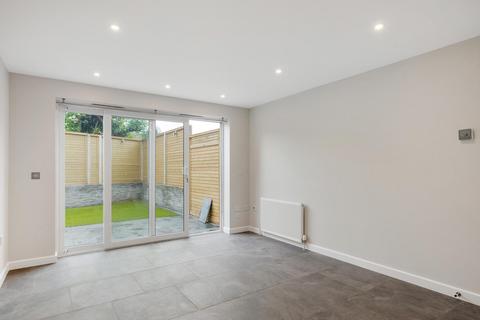 undefined, King George Mews, London, SW17