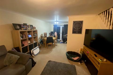 3 bedroom semi-detached house to rent, Gresham Drive, Northampton, Northamptonshire, NN4