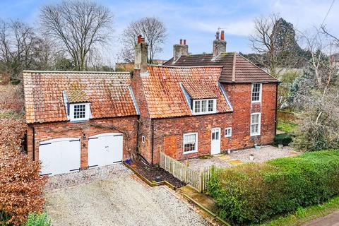 4 bedroom cottage for sale, Church Lane, Newark NG23