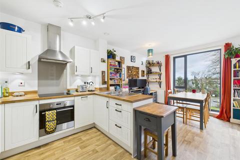 2 bedroom flat for sale, Iron Railway Close, Coulsdon CR5