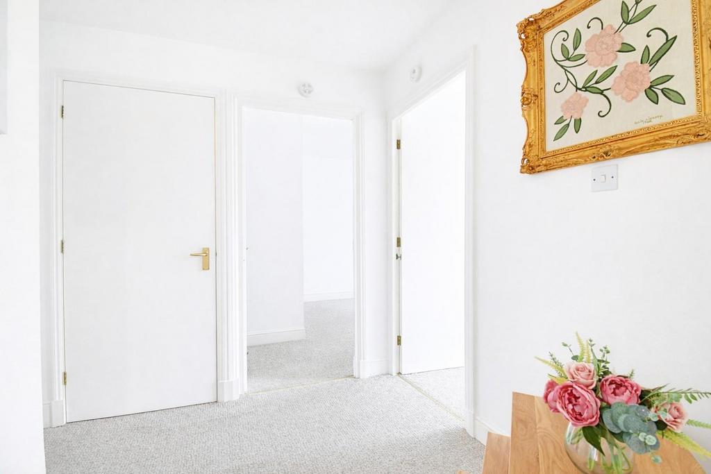 Hall 1.jpg