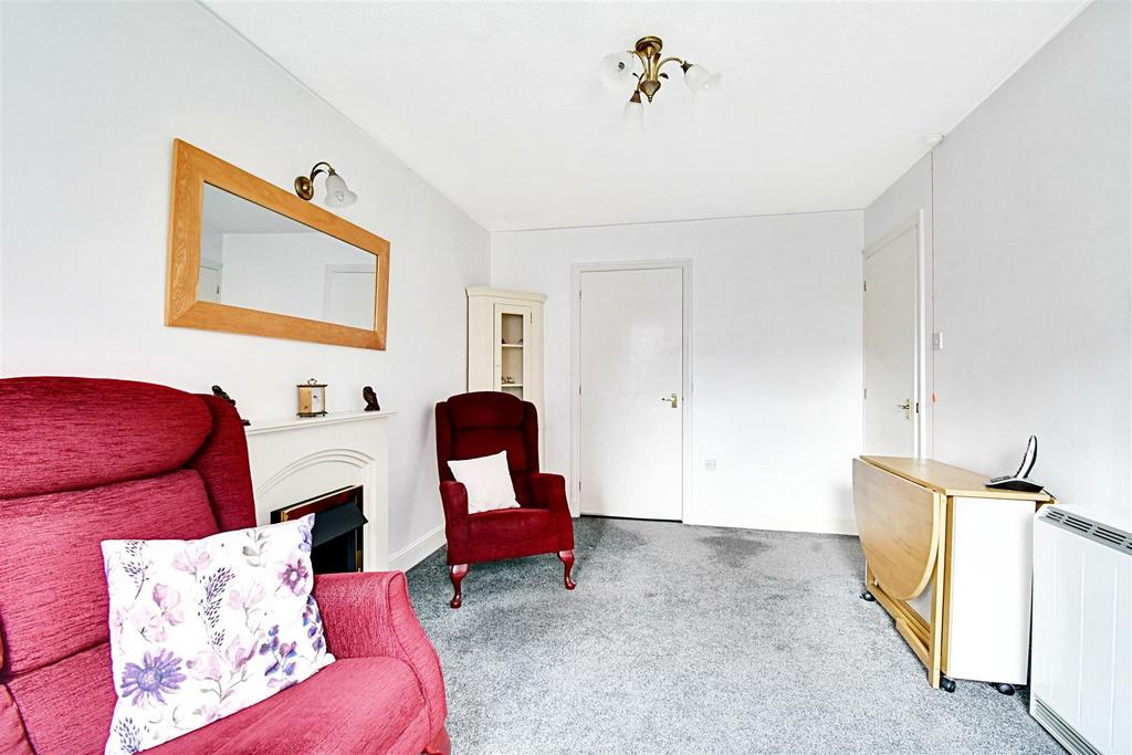 Lounge 2.jpg