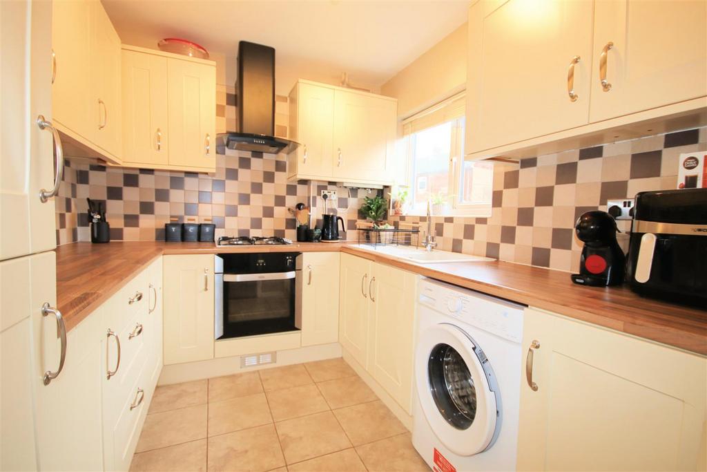Fitted Kitchen
