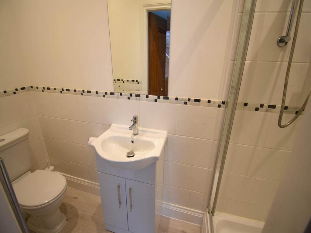 Ensuite shower room