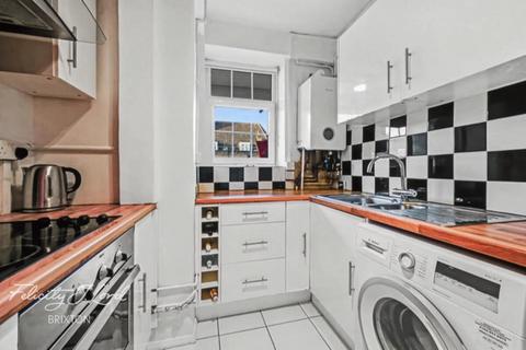 2 bedroom flat for sale, Loughborough Estate, London