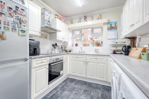2 bedroom apartment for sale, Dyke Road Avenue, Hove, BN3