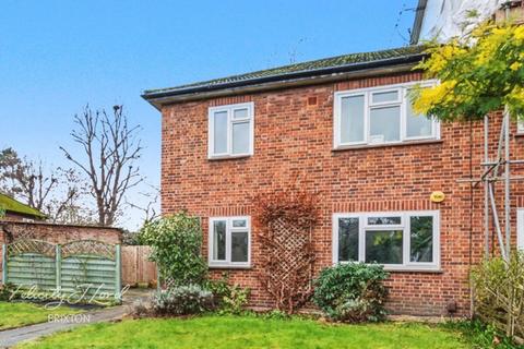 2 bedroom maisonette for sale, Kelman Close, London