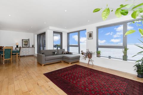 undefined, Flat 17, 11 Western Harbour Breakwater, Edinburgh, EH6 6PZ