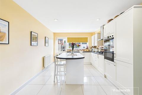 4 bedroom detached house for sale, Wellington Close, Newbury, Berkshire, RG14