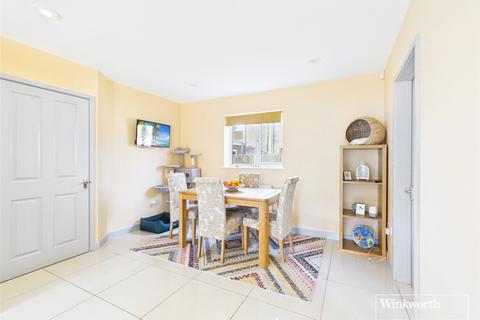 4 bedroom detached house for sale, Wellington Close, Newbury, Berkshire, RG14