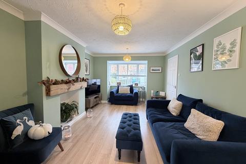 4 bedroom detached house for sale, Beddau, Pontypridd CF38