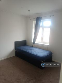 1 bedroom in a house share to rent, Anton Way, Aylesbury, HP21