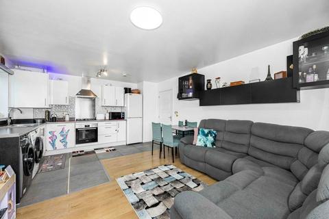 2 bedroom flat for sale, Cotton Lane, Dartford DA2