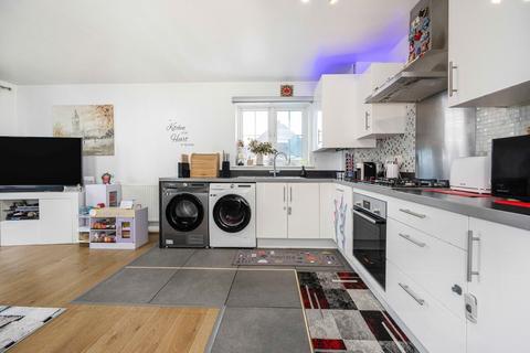 2 bedroom flat for sale, Cotton Lane, Dartford DA2