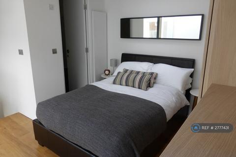 1 bedroom terraced house to rent, Westbourne Road, London, N7