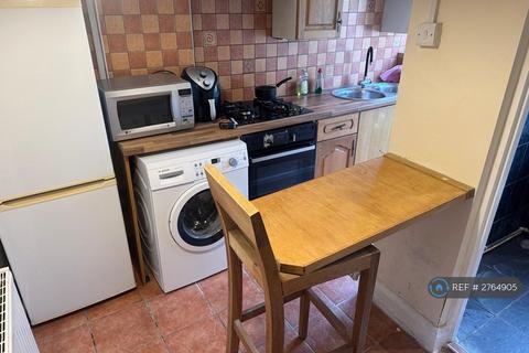 undefined, Melrose Road, Coulsdon, CR5