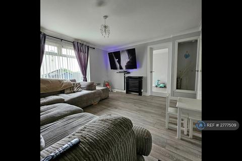 3 bedroom end of terrace house to rent, Colliston Avenue, Glenrothes, KY7