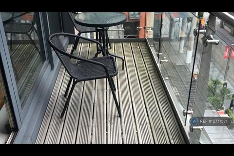 2 bedroom flat to rent, Leftbank, Manchester, M3