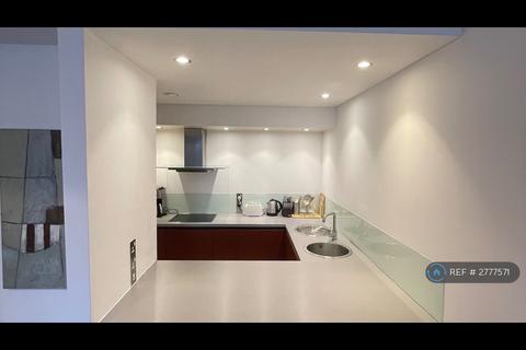 2 bedroom flat to rent, Leftbank, Manchester, M3