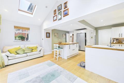 undefined, Manor Rise, Lichfield