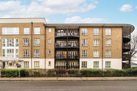 1 bedroom flat for sale, St. Georges Way, London SE15