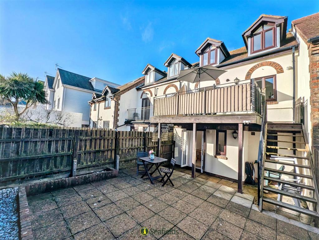 Seafield Road, Seaview, PO34 5HD 4 bed house - £525,000