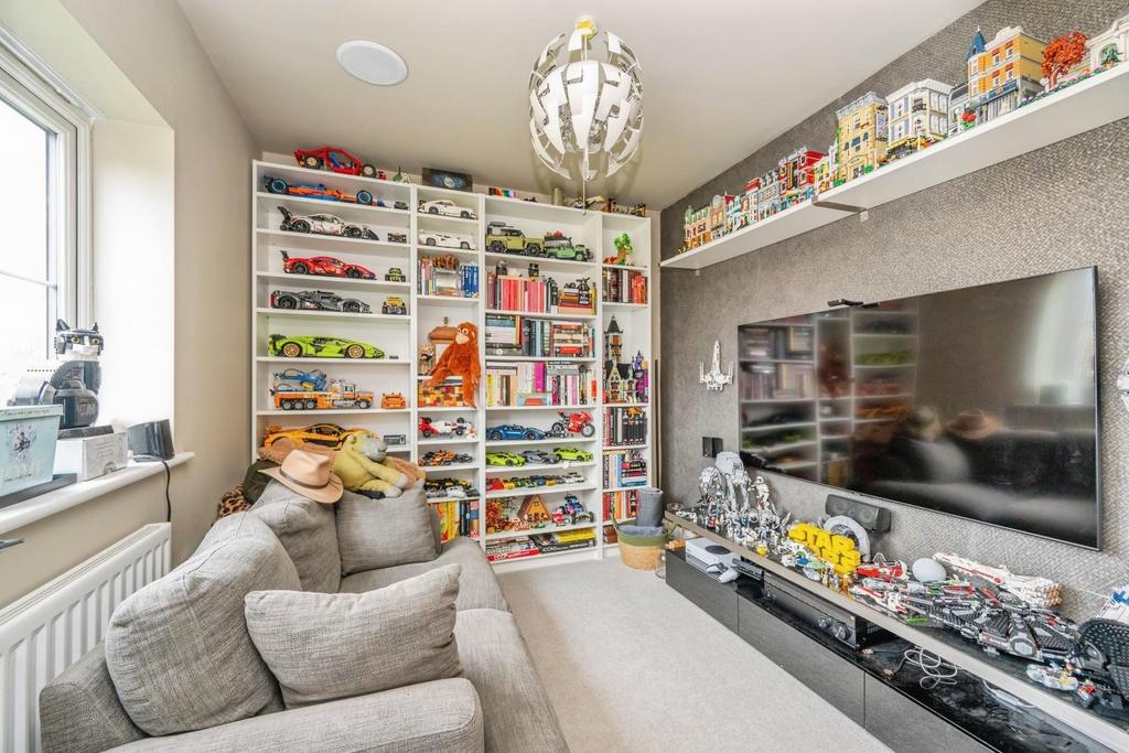 14hamstallclose-17.jpg