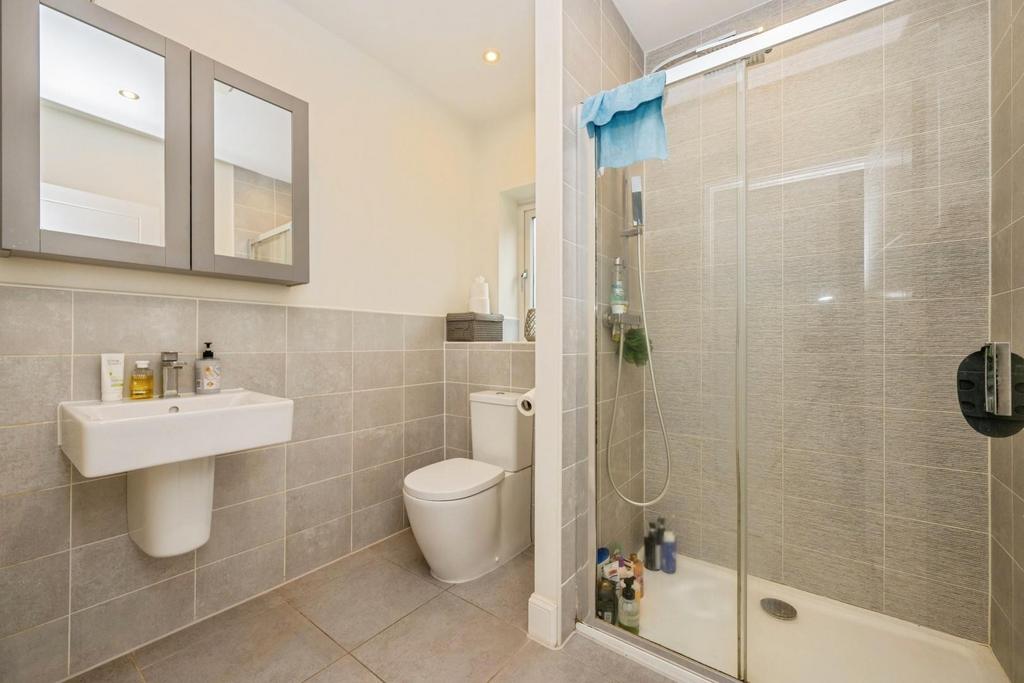 14hamstallclose-4.jpg