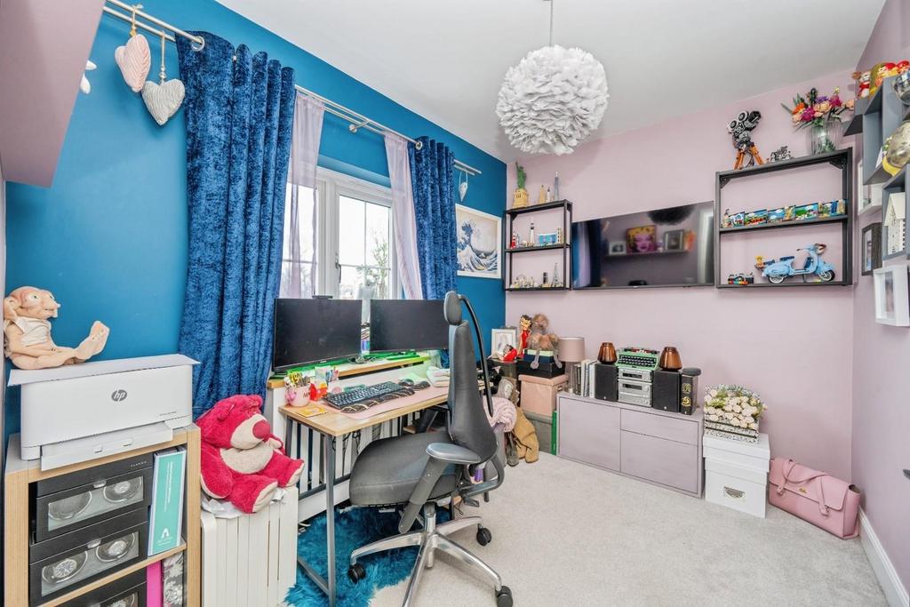14hamstallclose-8.jpg
