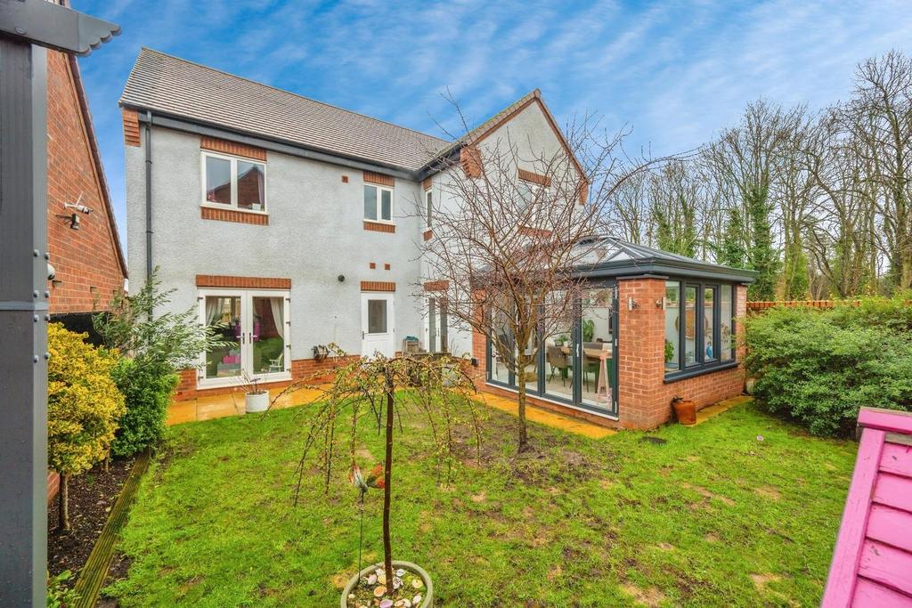 14hamstallclose-24.jpg