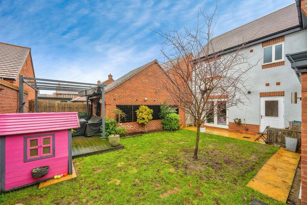 14hamstallclose-23.jpg