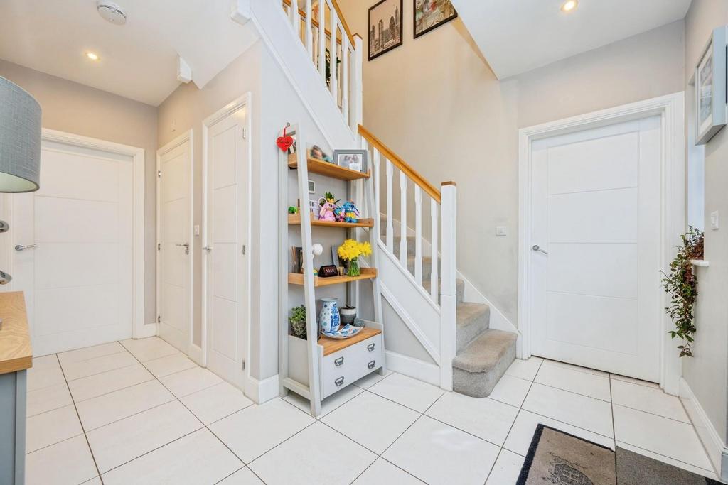 14hamstallclose-19.jpg