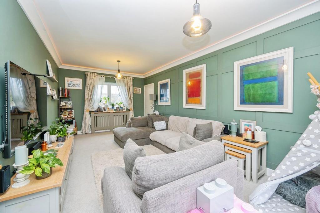 14hamstallclose-11.jpg