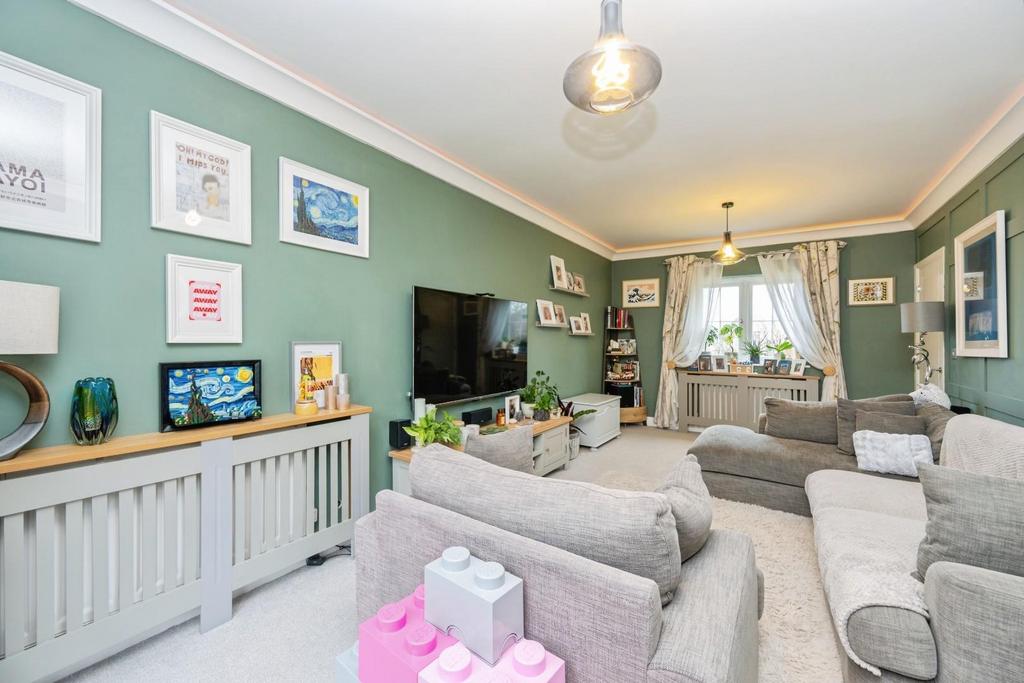 14hamstallclose-12.jpg