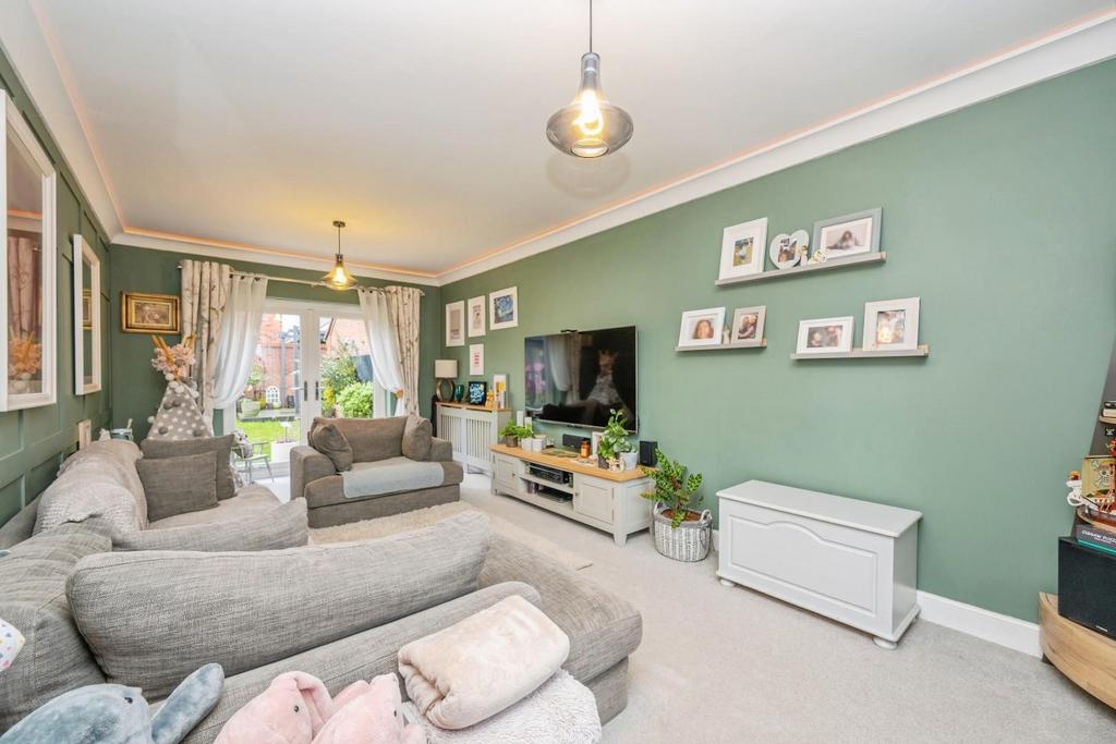 14hamstallclose-10.jpg