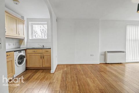 2 bedroom apartment for sale, Coral Park, Maidstone