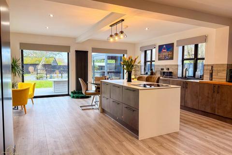 3 bedroom detached house for sale, Fen Drayton CB24