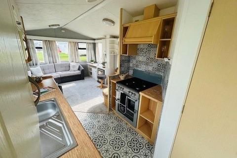 3 bedroom static caravan for sale, Winchelsea Beach TN36