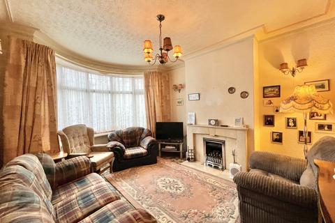 3 bedroom semi-detached house for sale, Kenilworth Gardens, South Shore FY4